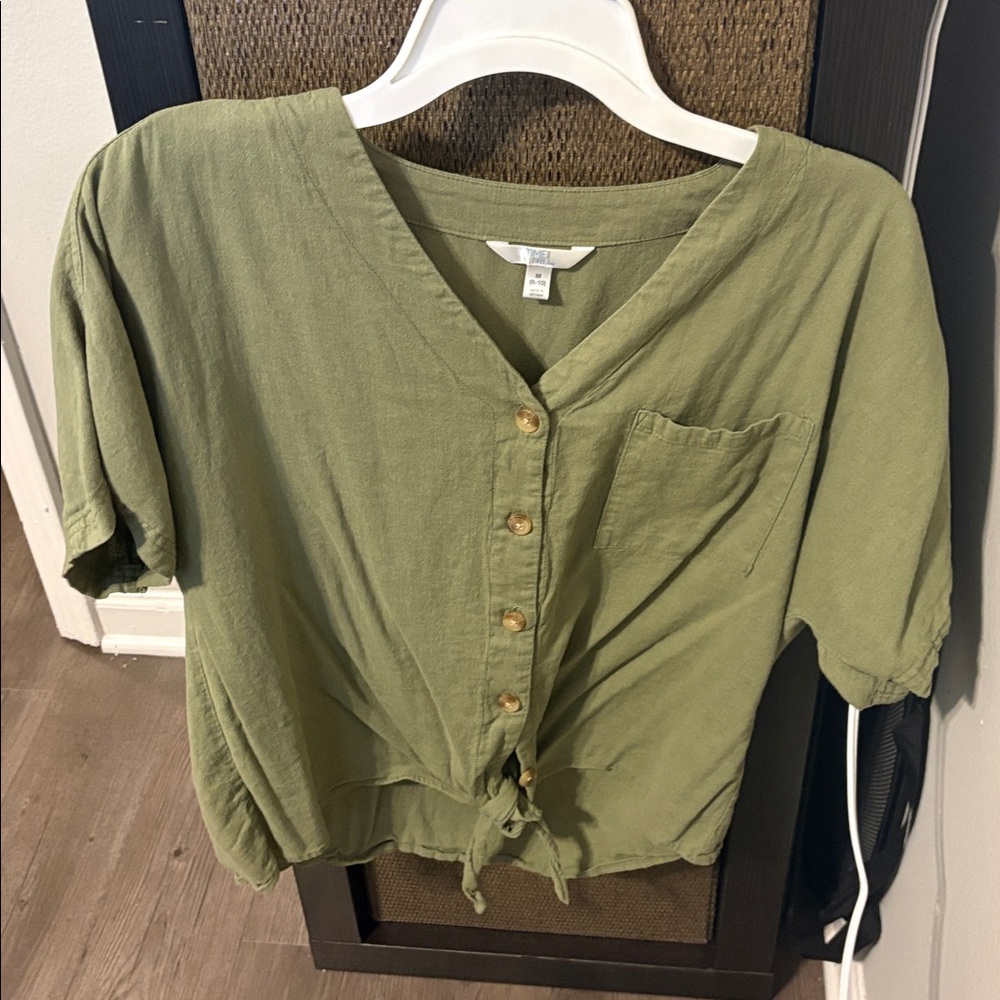 Time and Tru Olive Button-Up Shirt